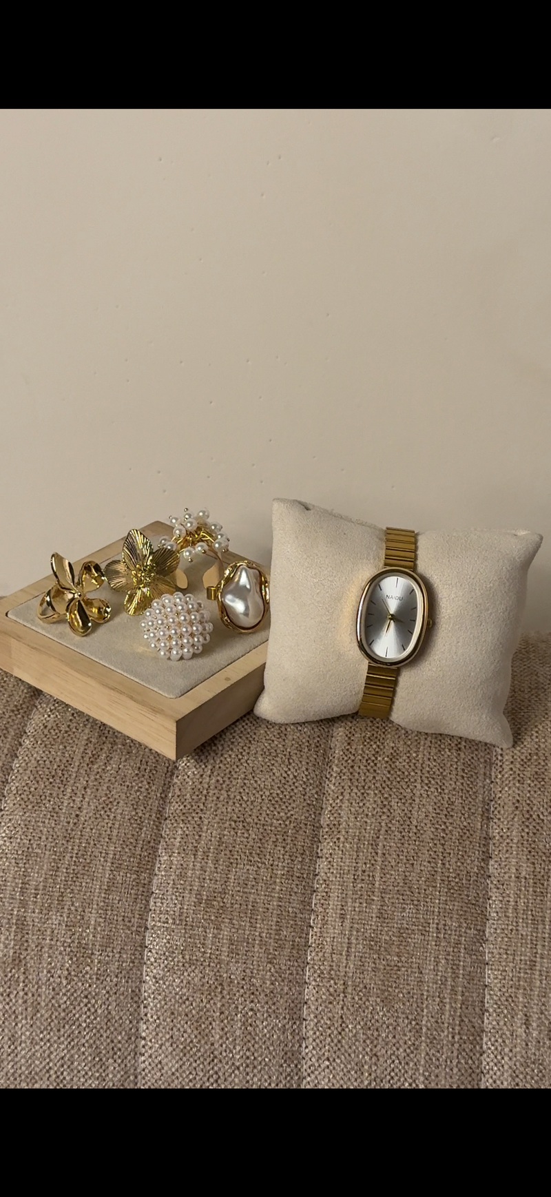 Naidu oval + ৫টি hibiscus & Pearl Ring set free