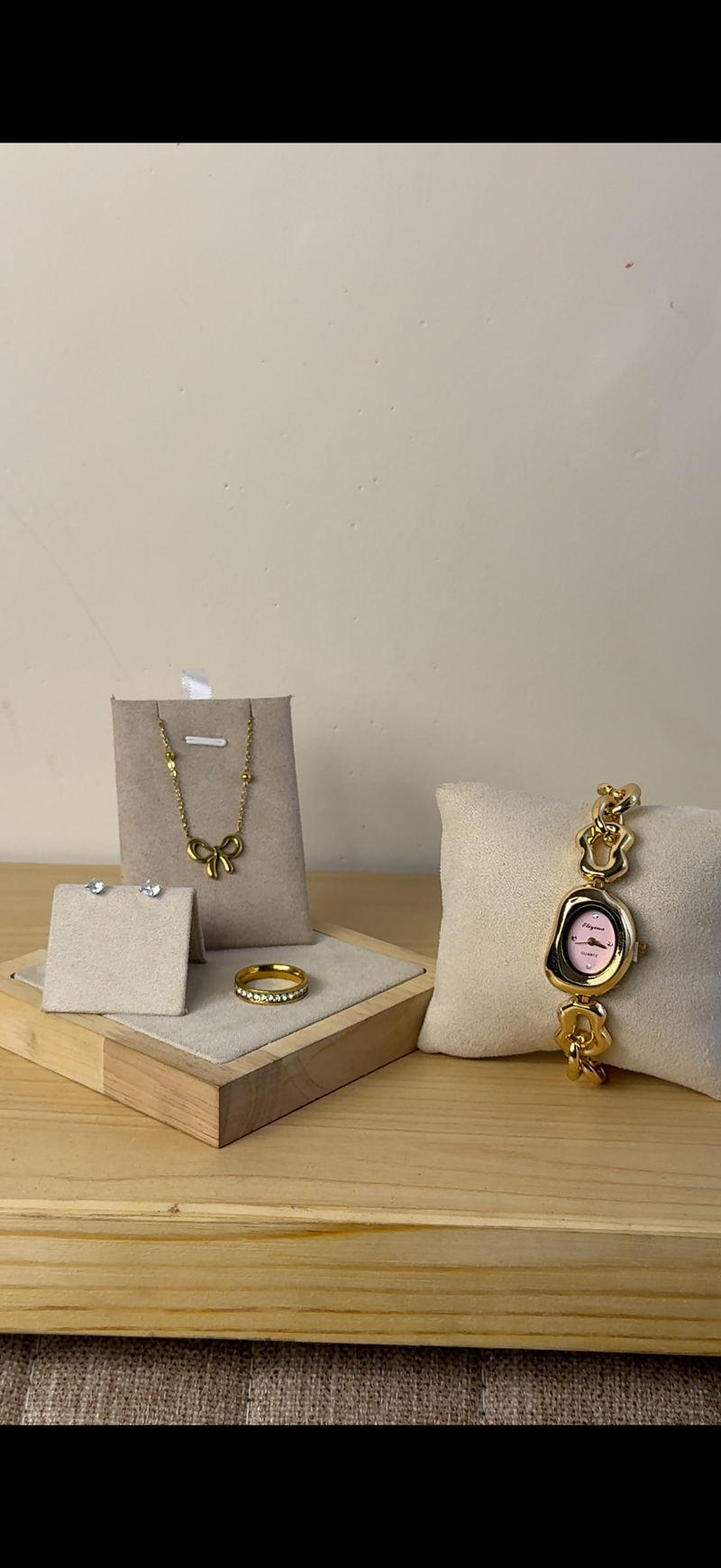 Eliyana bean pink Watch + Necklace (Free) + Earing (Free) + Mystery Ring (Free)