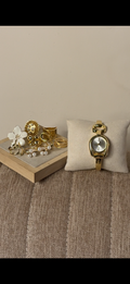 Vintage ✨ Golden + ৫টি hibiscus & Pearl Ring set free পান