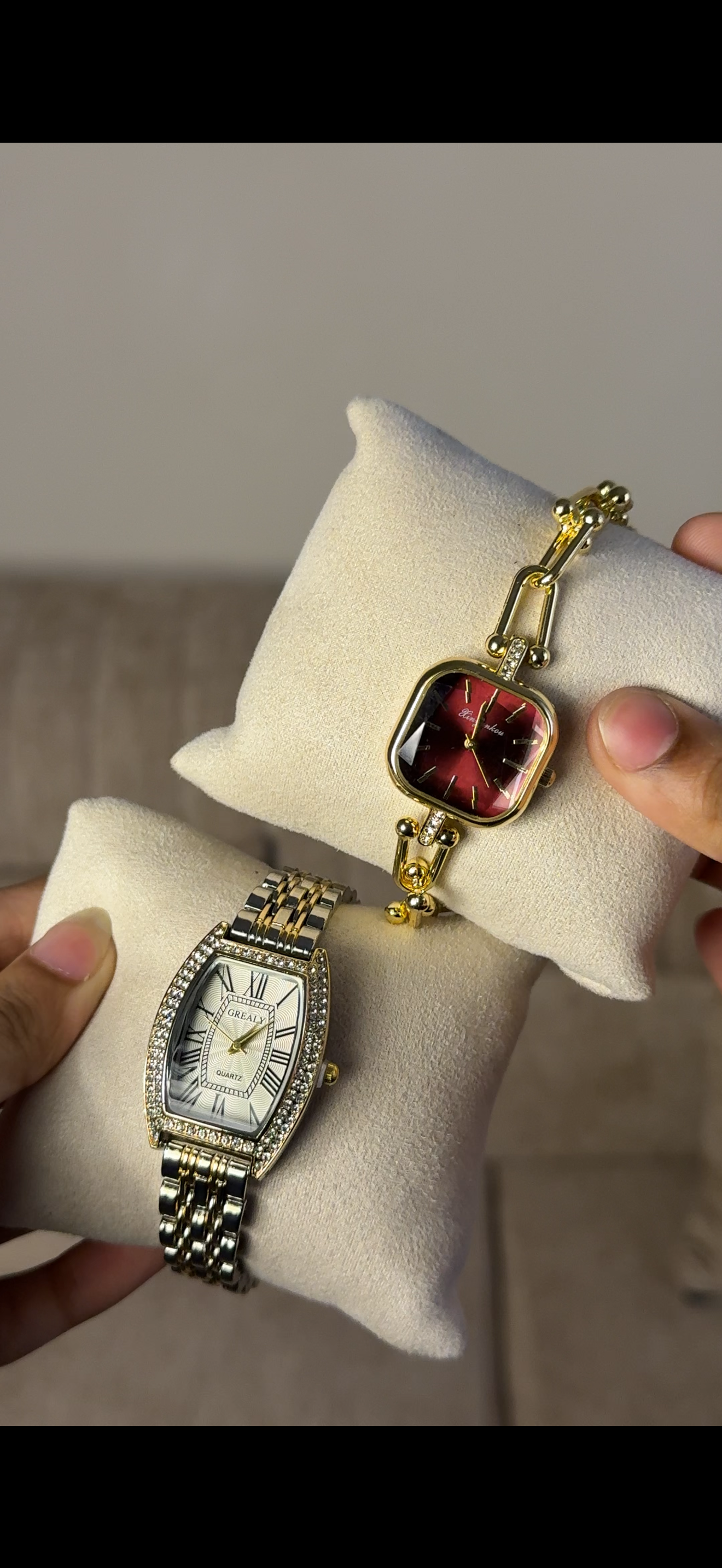 Grealy Gold Silver + Get 1 Watch (70% Off)
