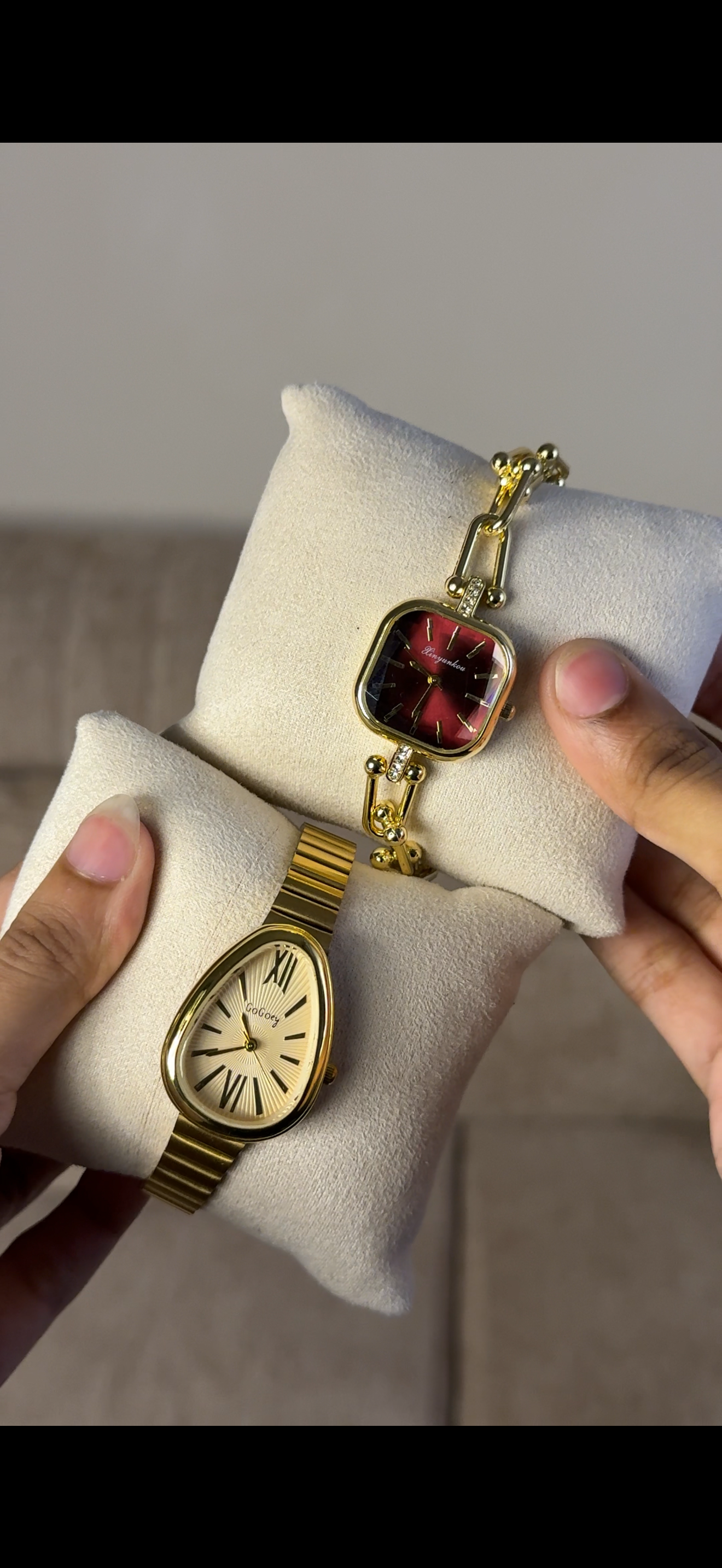 Golden snakehead + get 1 Cartier belt watch (70% off)