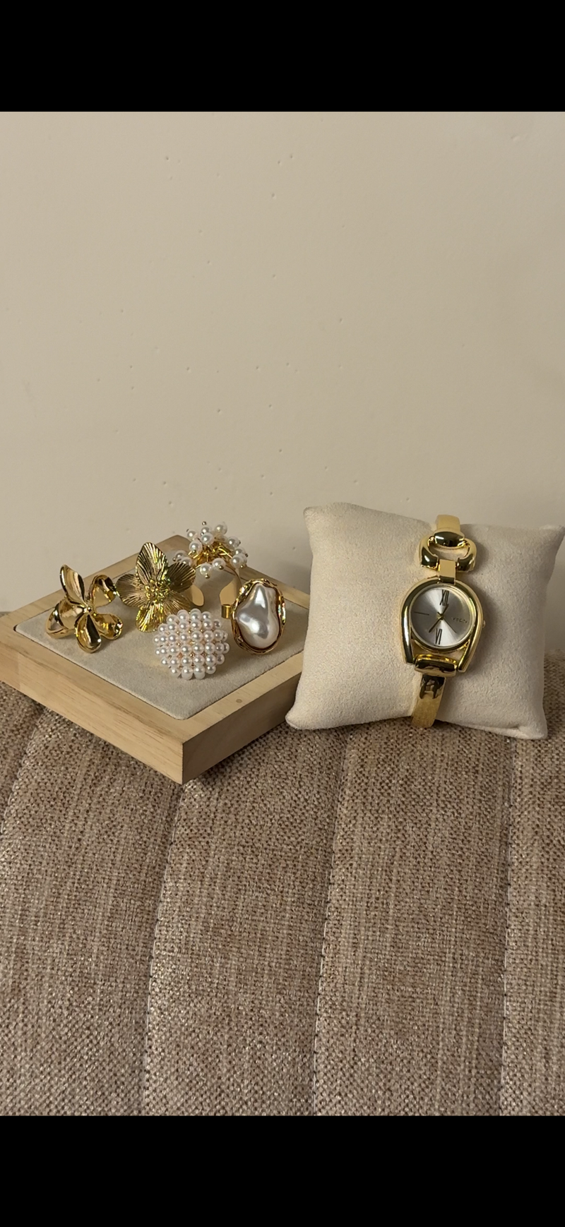 Vintage ✨ Golden + ৫টি hibiscus & Pearl Ring set free পান