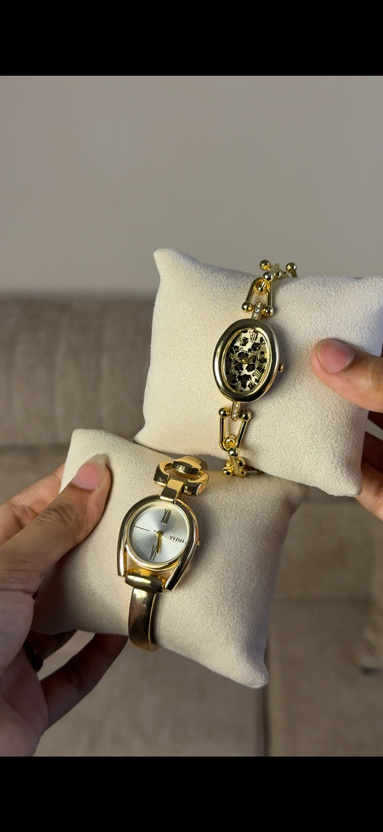 Vintage ✨ Golden + Get 1 Watch (70% Off)