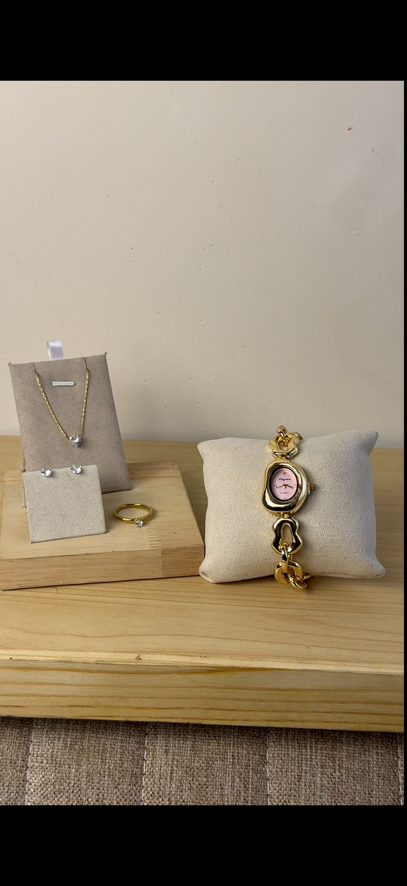 Eliyana bean pink Watch + Necklace (Free) + Earing (Free) + Mystery Ring (Free)
