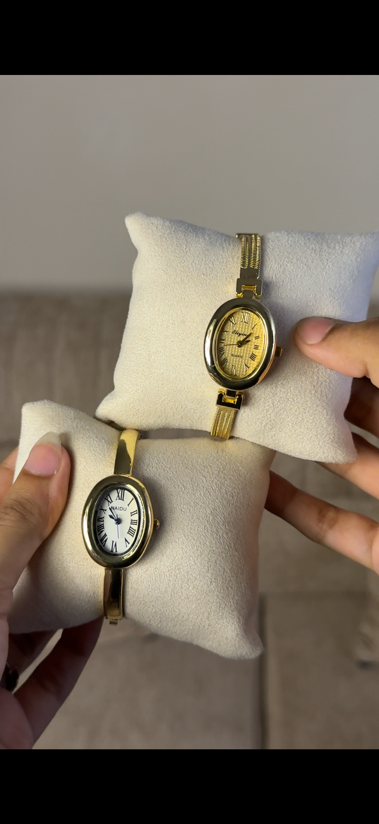 Naidu cuff Watch + Get 1 Cartier belt watch (70% off)