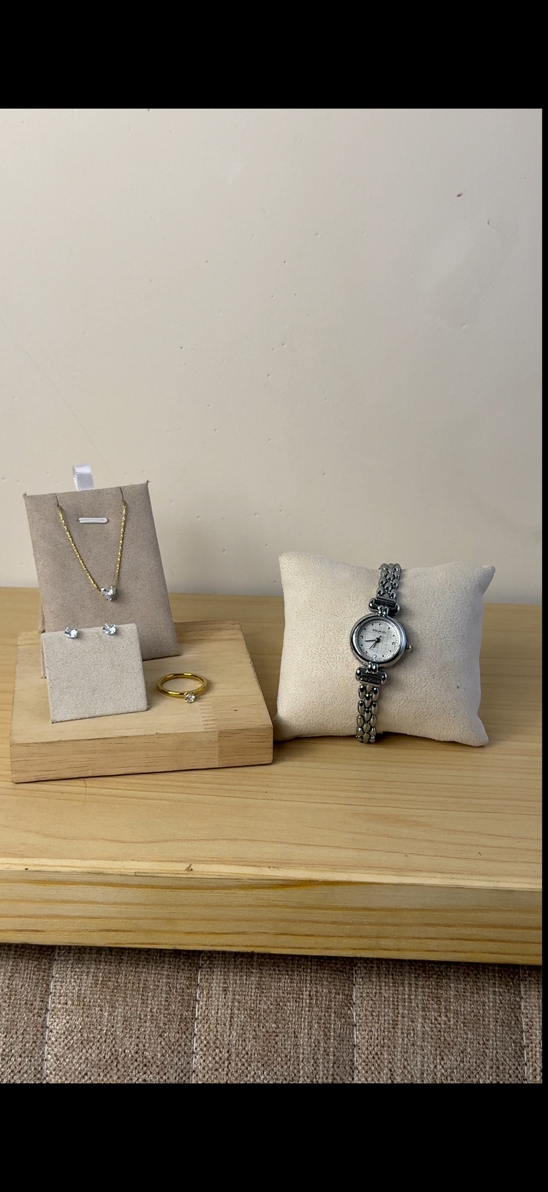Doukou silver vintage Watch  +Necklace  + Earing + Mystery Ring (Free)