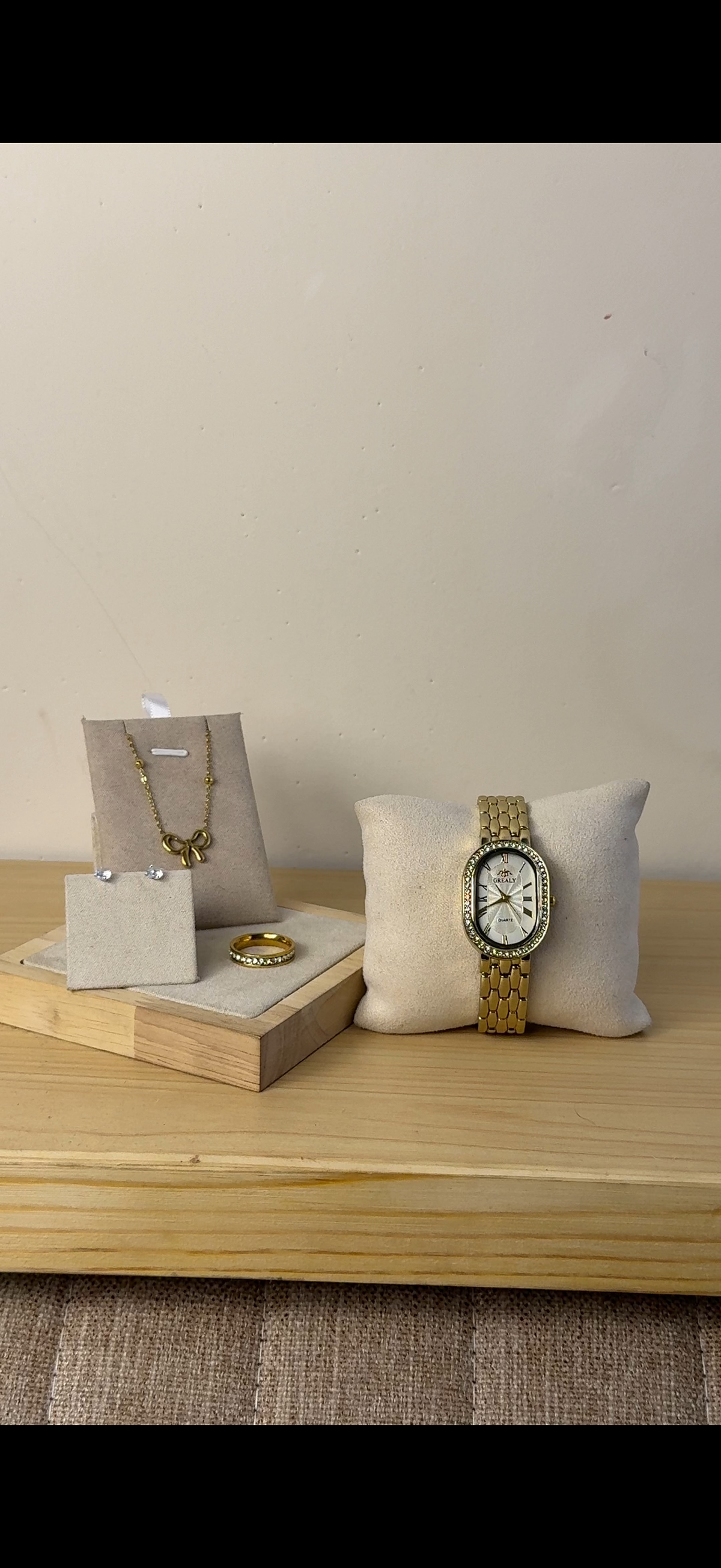 GREALY Gold + Necklace (Free) + Earing (Free) + Mystery Ring (Free)