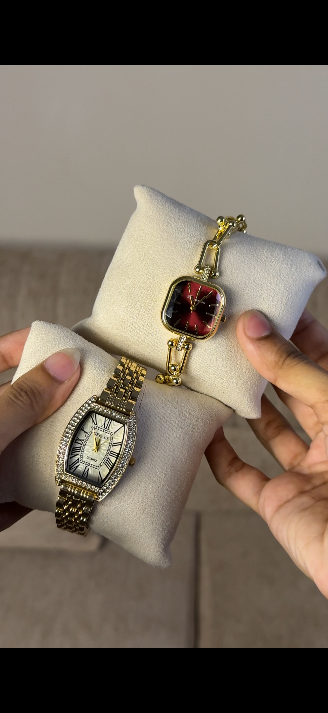 Grealy Gold+ Get 1 Watch (70% Off)