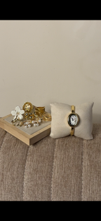 Naidu cuff Watch + ৫টি hibiscus & Pearl Ring set free পান