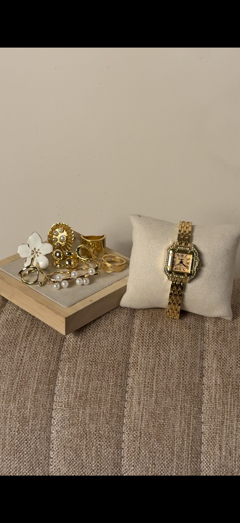 Eliyanaaa Golden + ৫টি hibiscus & Pearl Ring set free পান