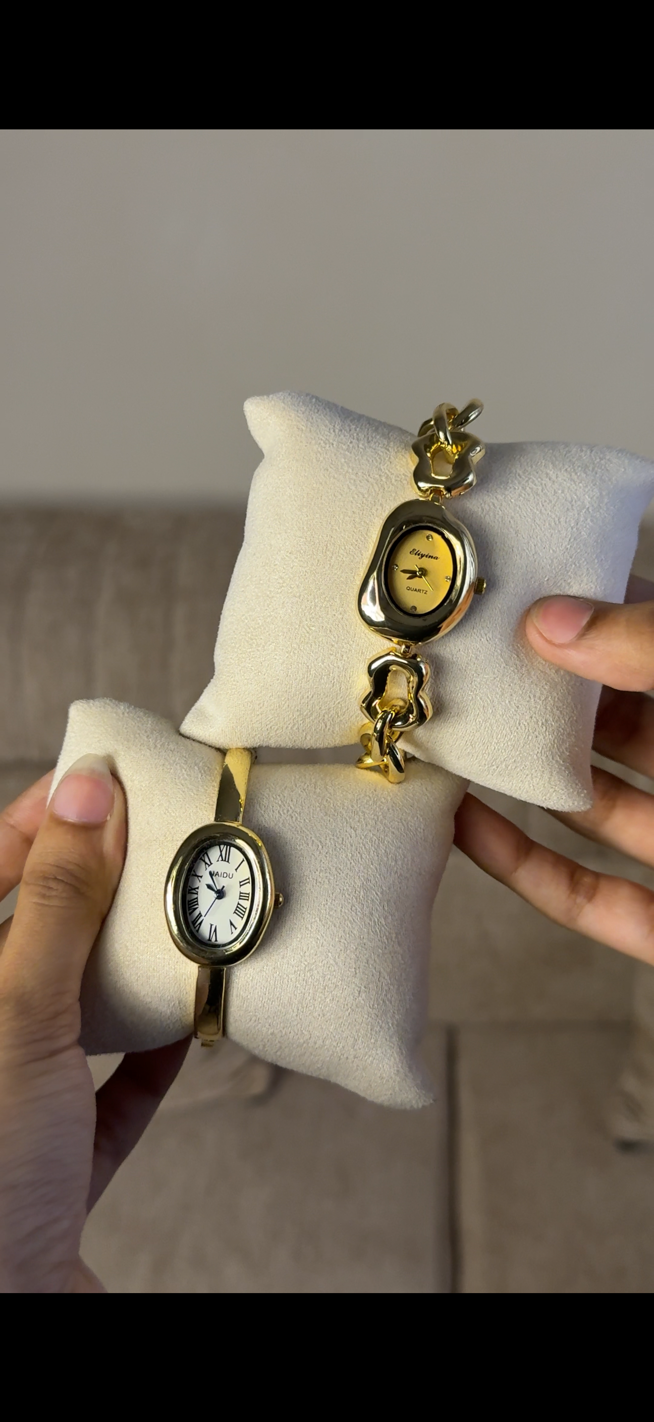 Naidu cuff Watch + Get 1 Cartier belt watch (70% off)