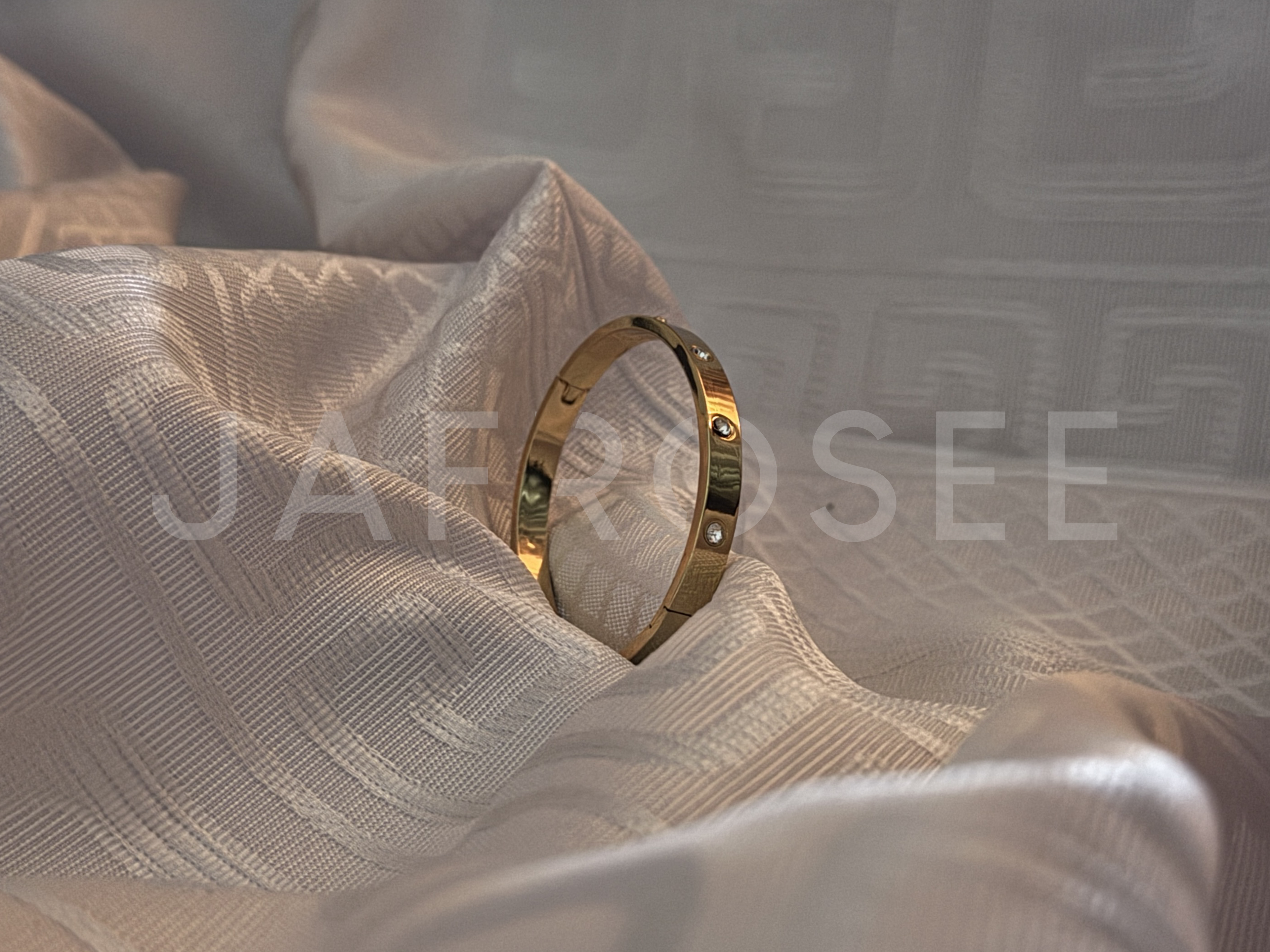 Cartier love