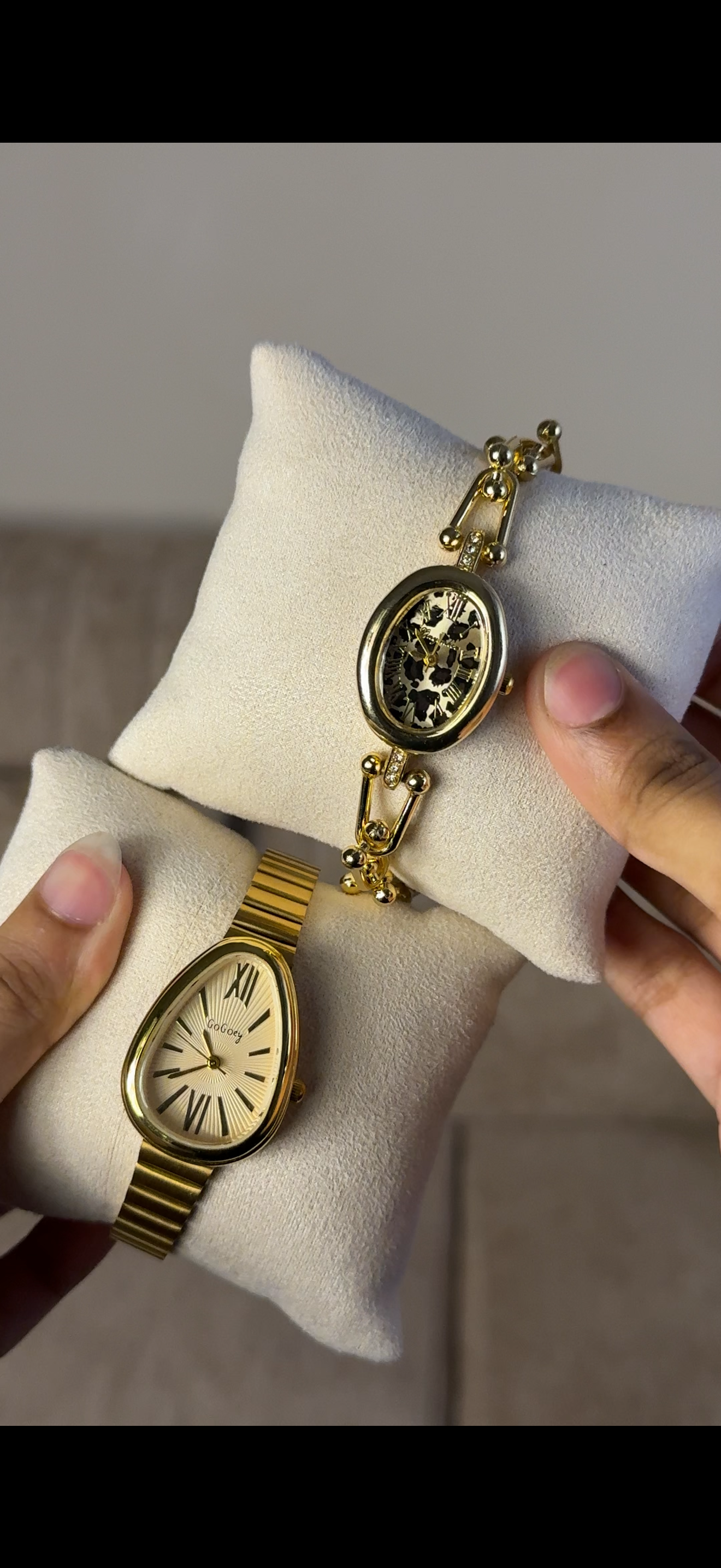 Golden snakehead + get 1 Cartier belt watch (70% off)