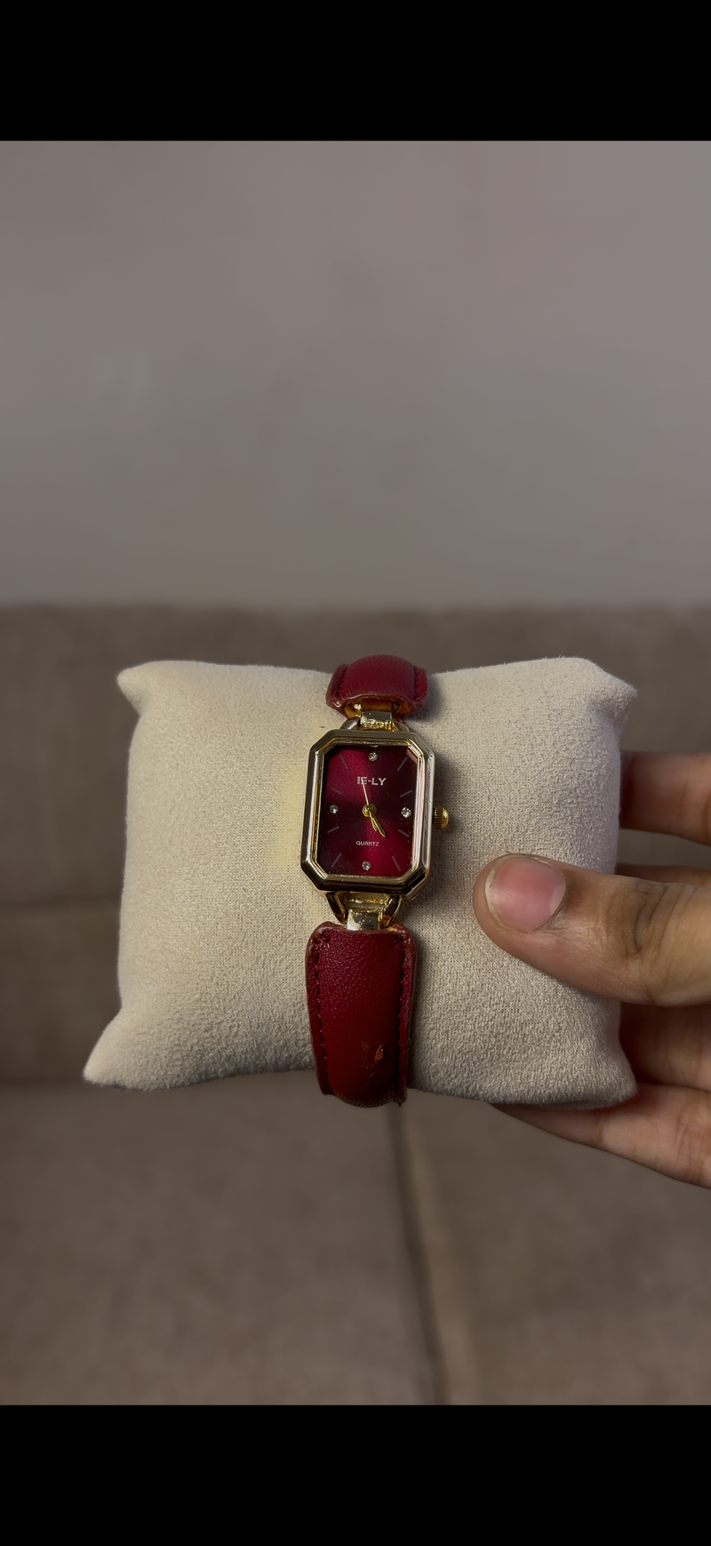 IE- LY burgundy belt