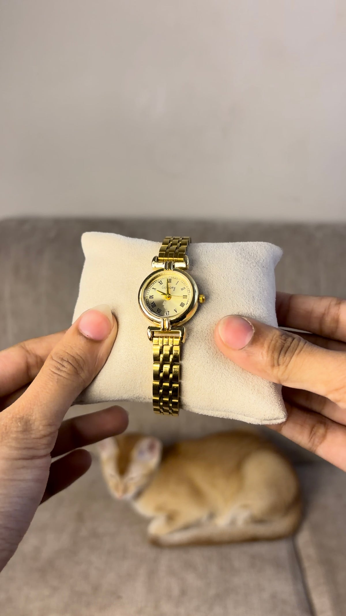 Gogoey Strap Mesh GOld