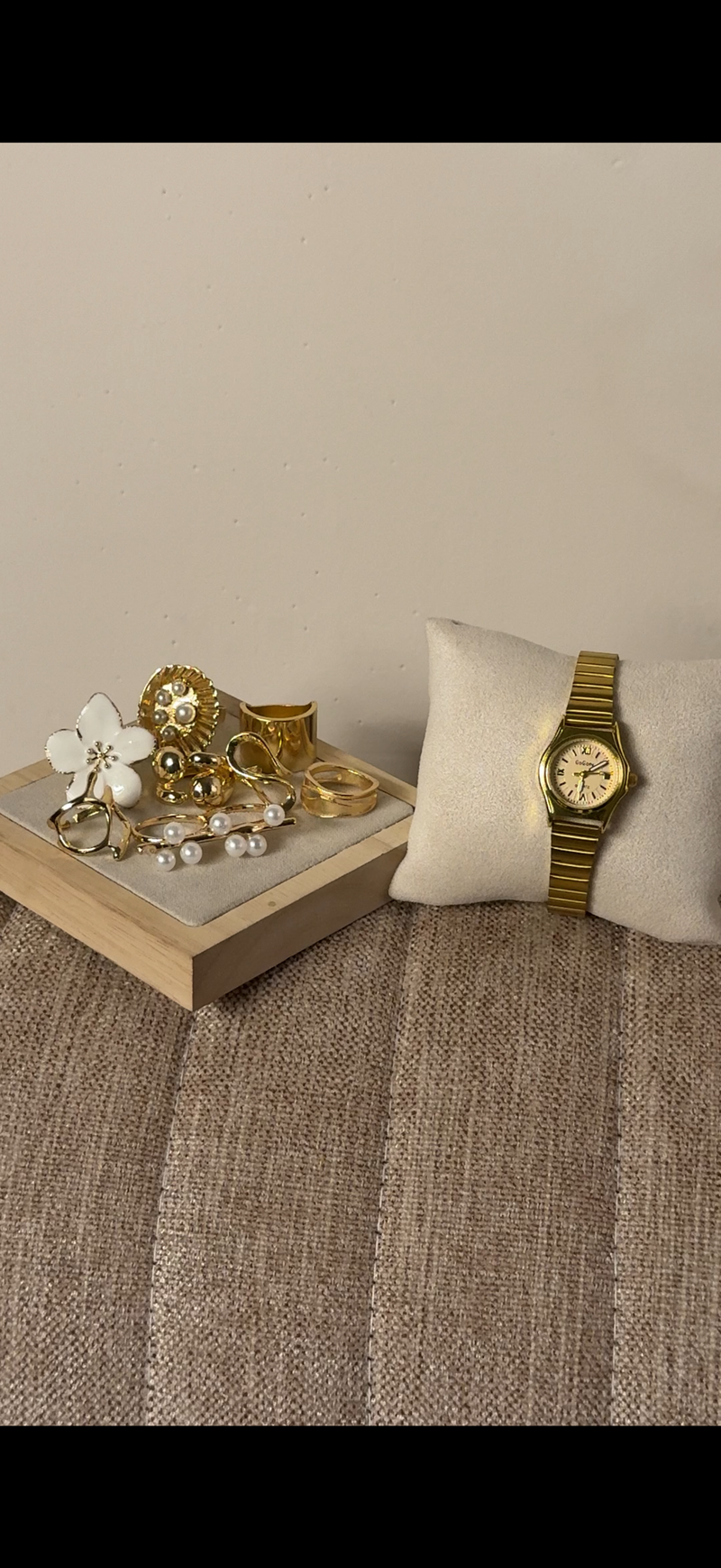 GOGOEY Round Golden + ৫টি hibiscus & Pearl Ring set free পান
