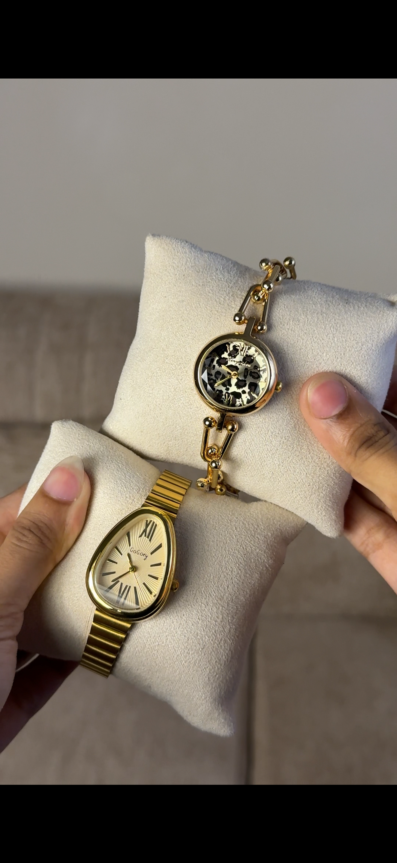 Golden snakehead + get 1 Cartier belt watch (70% off)