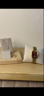 Gogey Queno Maroon+ Necklace (Free) + Earing (Free) + Mystery Ring (Free)