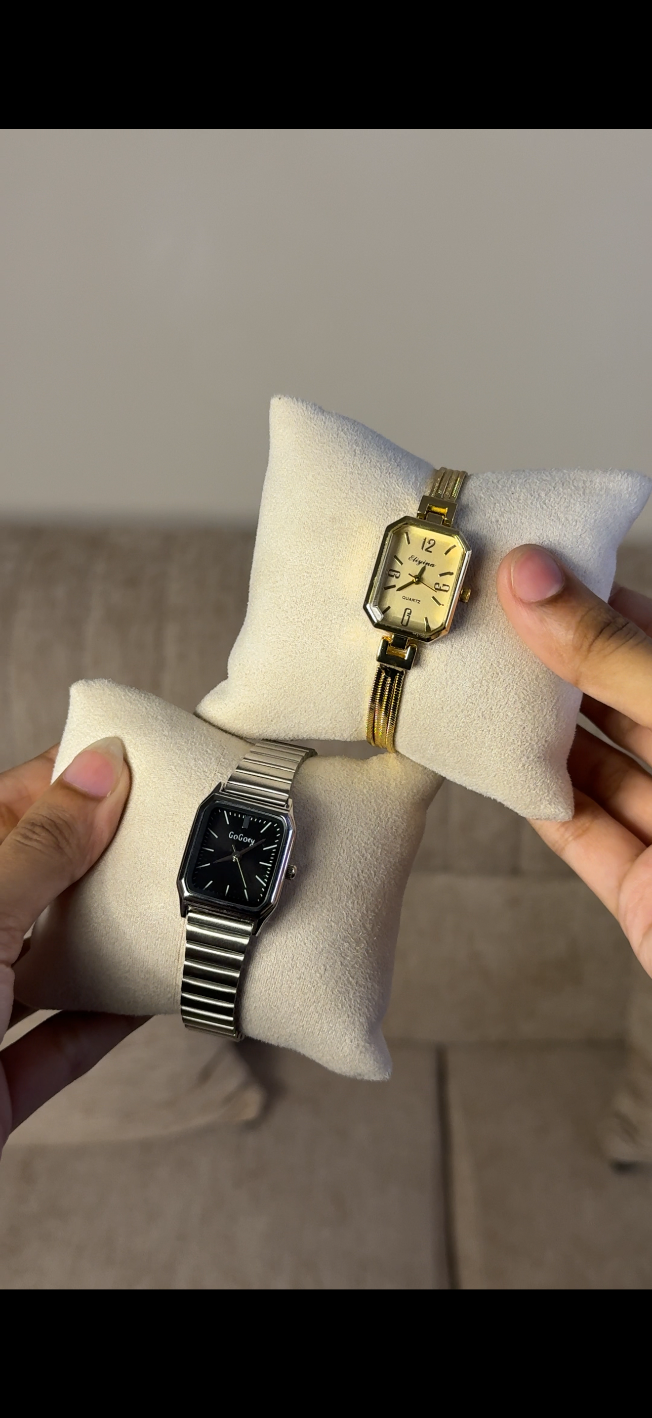 Gogoey Black Dial   + Get 1 Watch (70% Off)