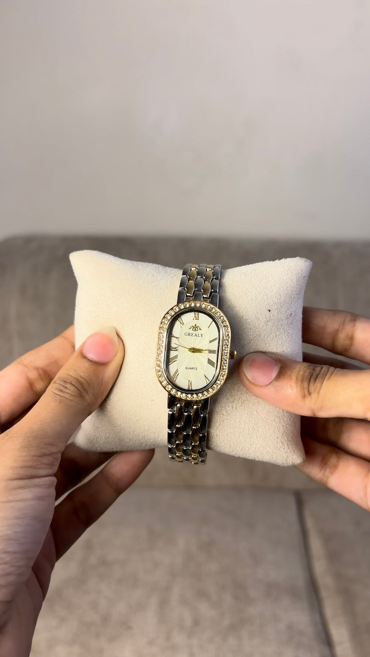 grealy Oval SIlver Mix