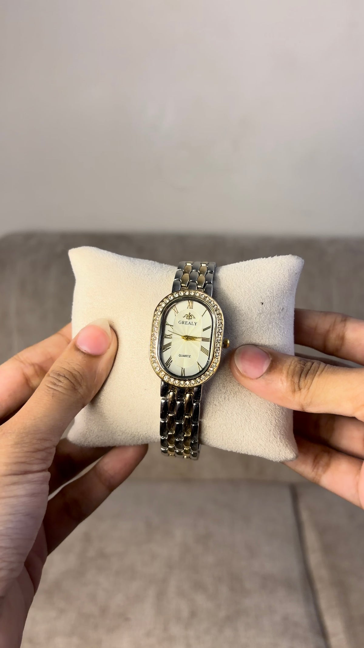grealy Oval SIlver Mix