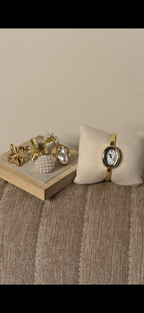 Naidu cuff Watch + ৫টি hibiscus & Pearl Ring set free পান