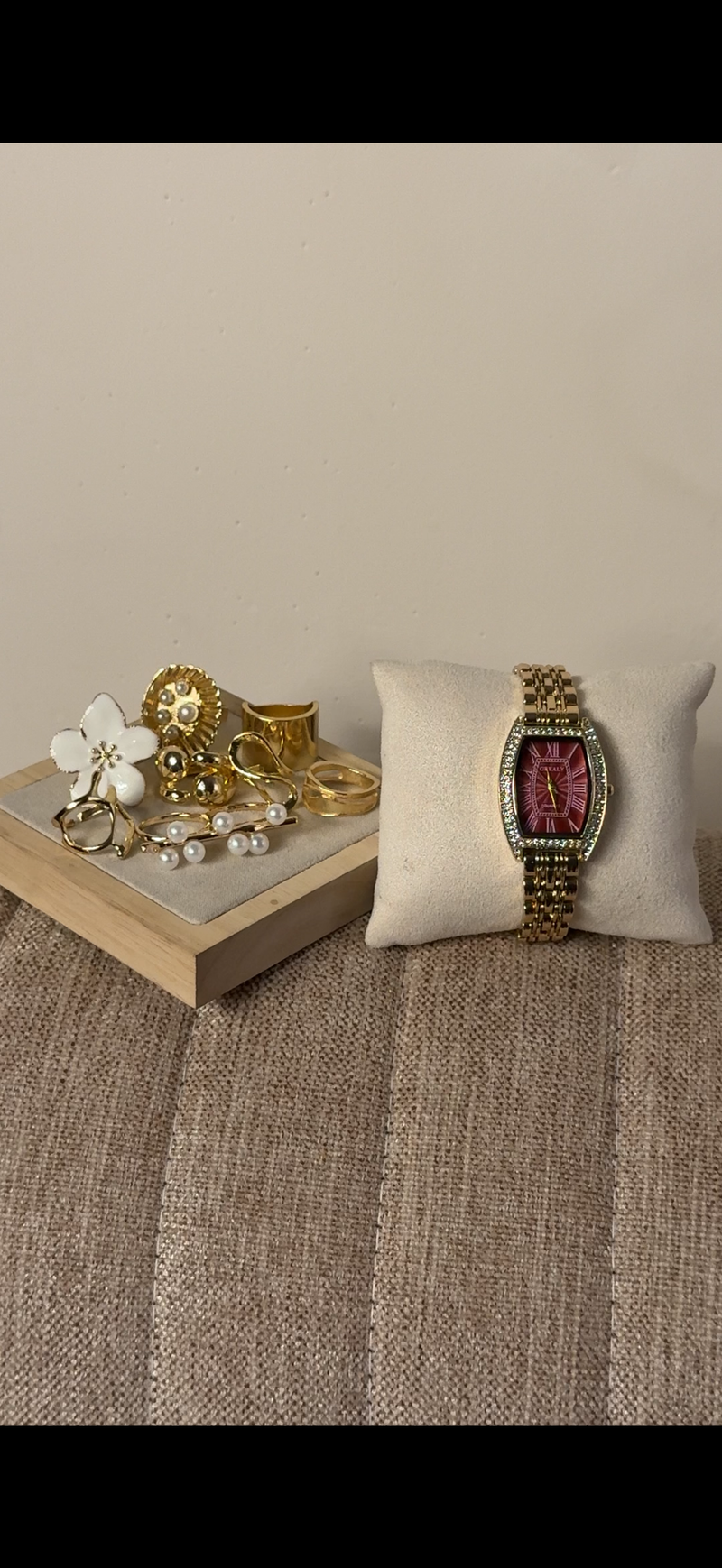Grealy Maroon + ৫টি hibiscus & Pearl Ring set free পান