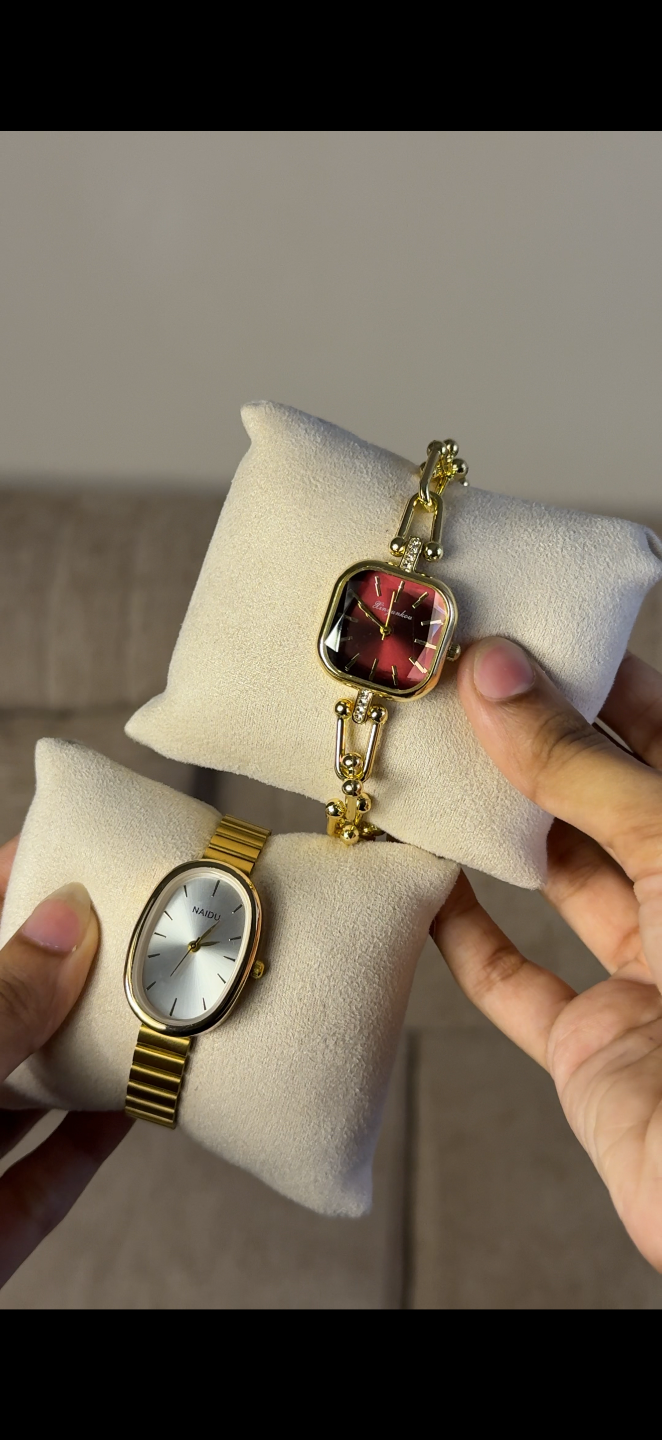 Naidu oval + Get 1 Cartier belt watch (70% off)