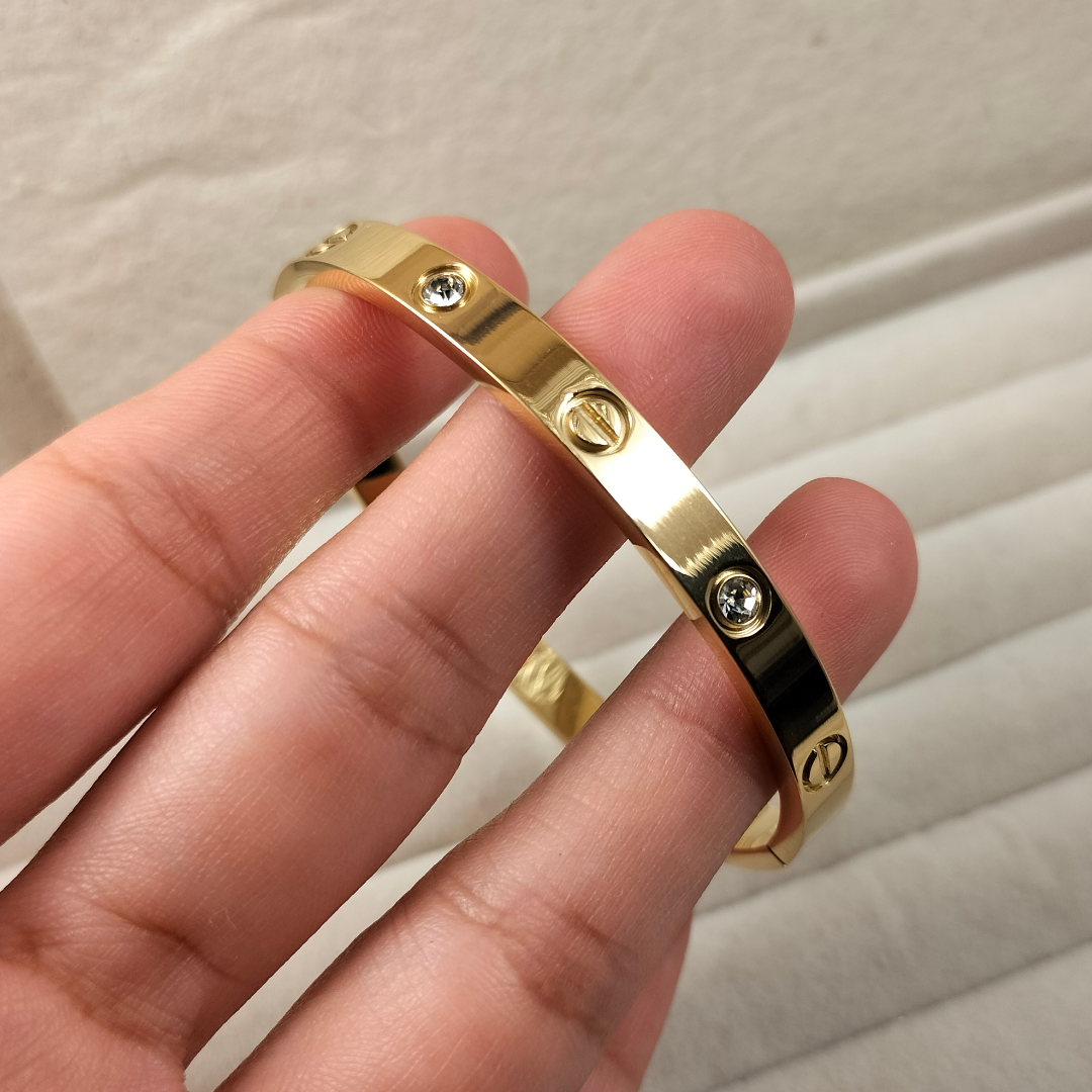 Cartier love