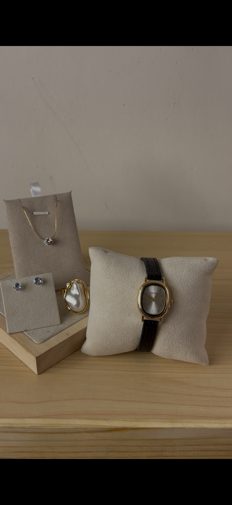 Watch + Necklace (Free) + Earing (Free) + Mystery Ring (Free)