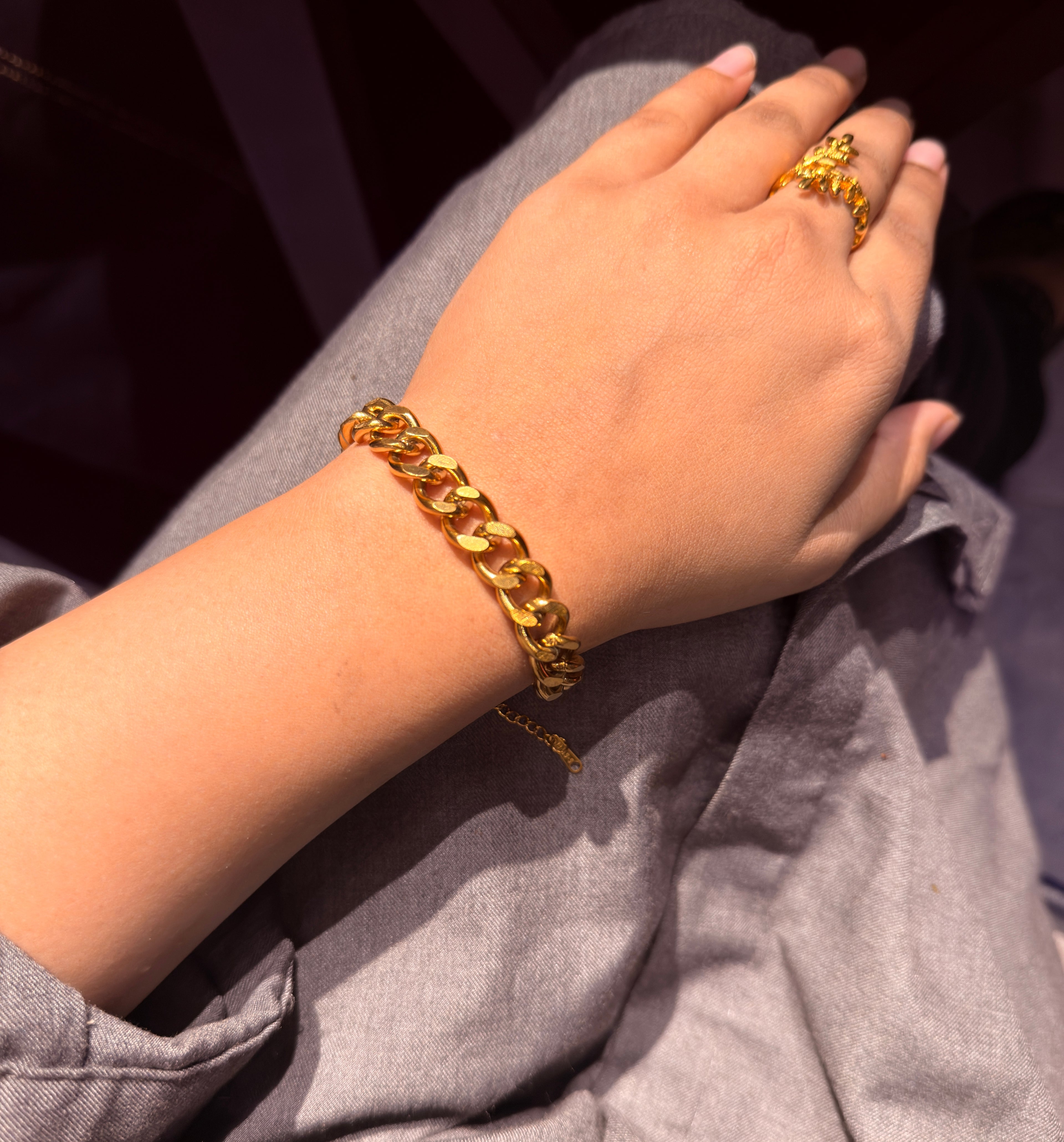 Gold shakles