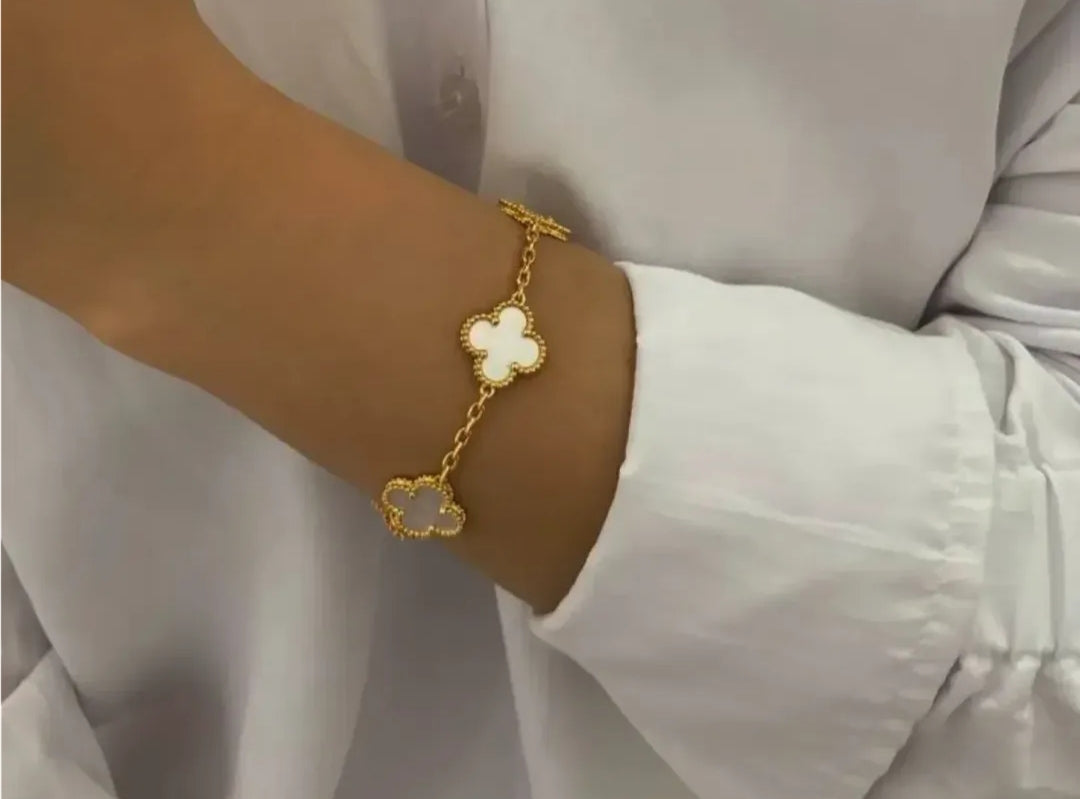Clover white