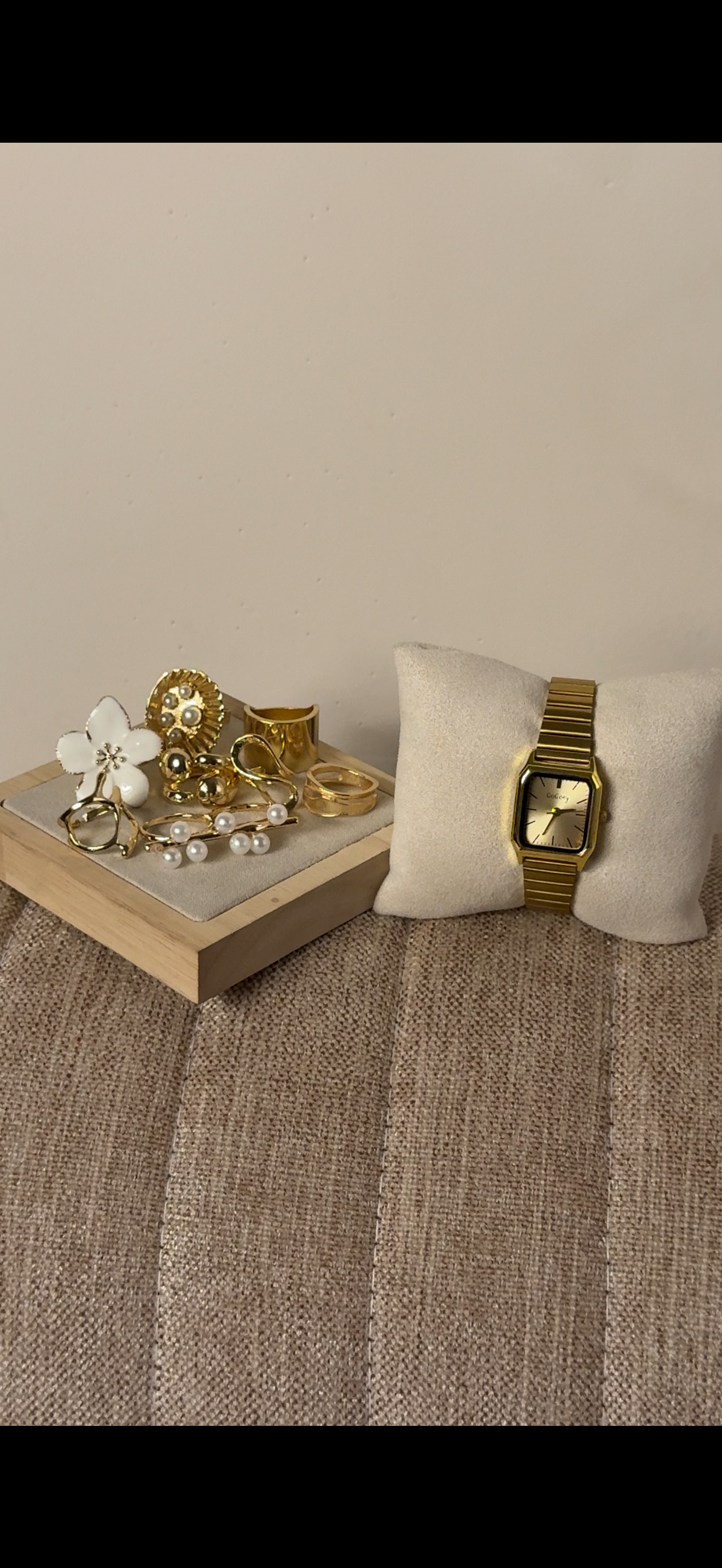 Gogoey gold +৫টি hibiscus & Pearl Ring set free পান