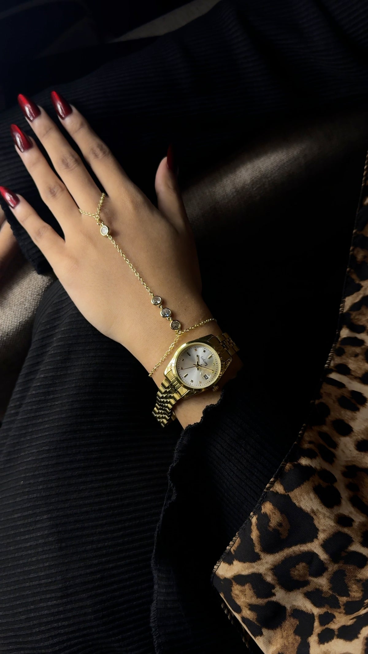 Gogoey Queno Gold + Solitaire Stone Handchain Combo