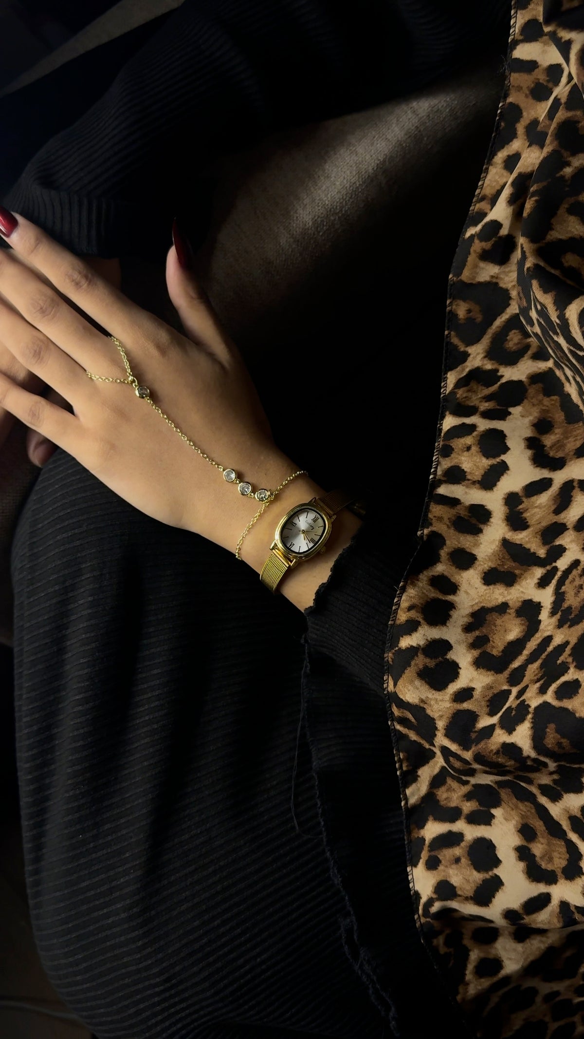 Gogeoy Mesh Strap + Solitaire Stone Handchain Combo