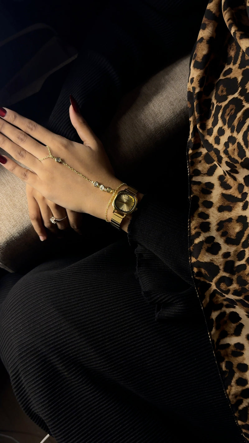 Gogoey Square Gold + Solitaire Stone Handchain Combo