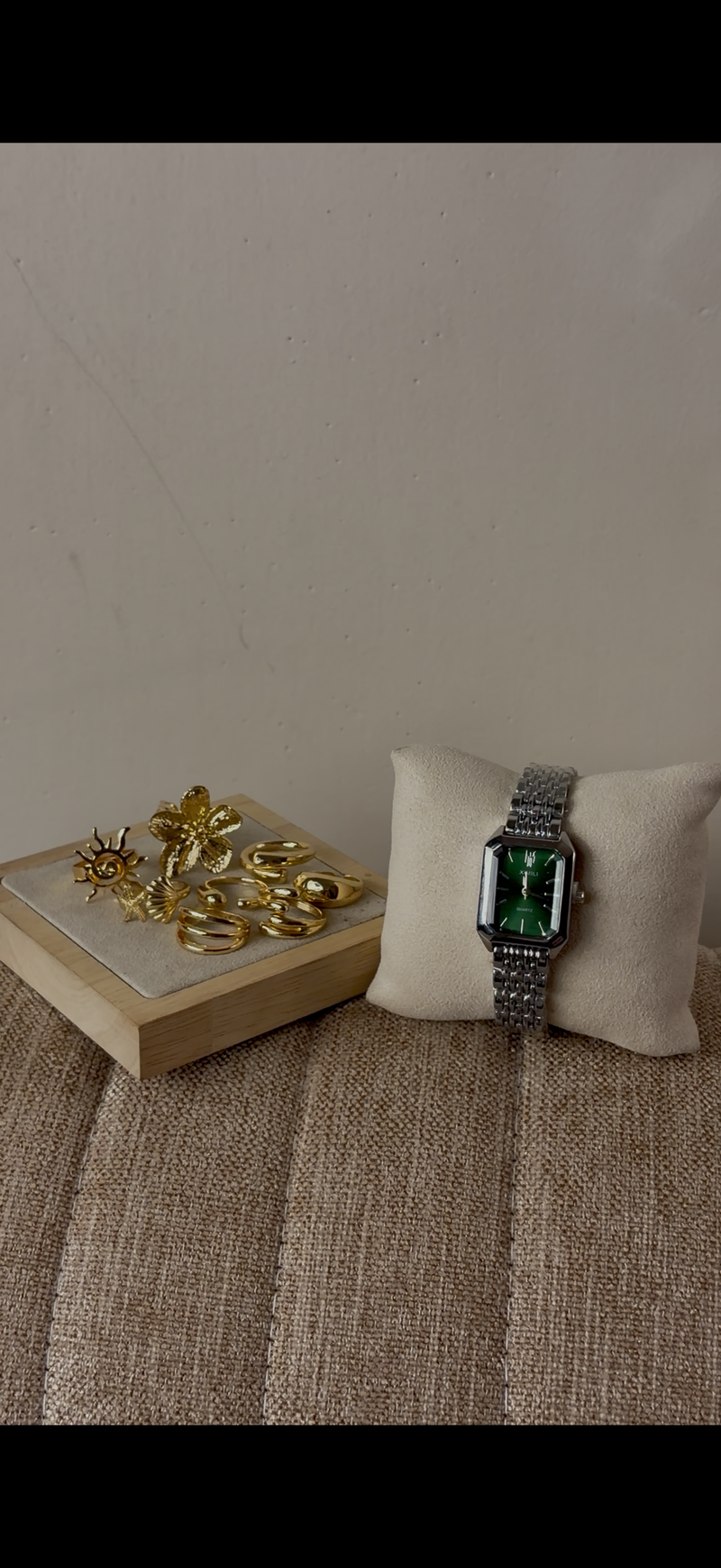 Watch + ring set free