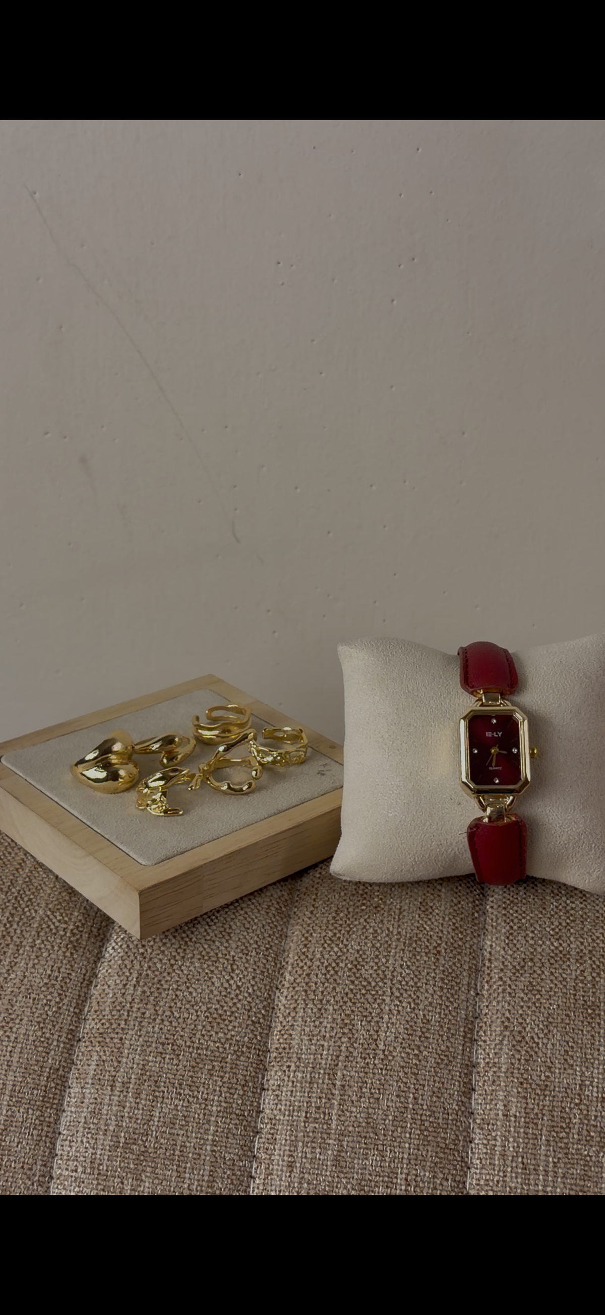 Iely burguny Watch + ring set free