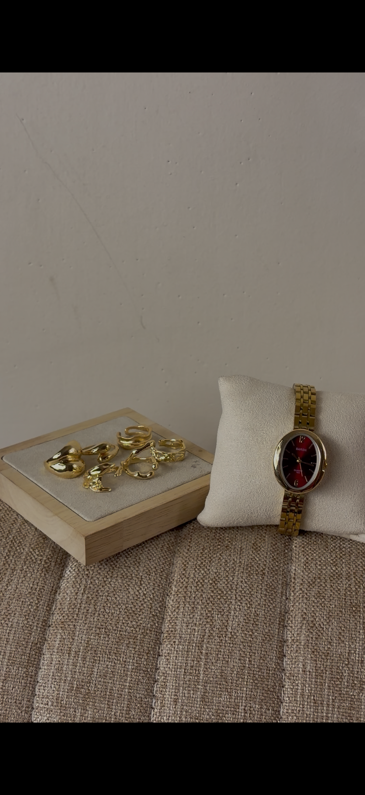 Barsh oval maroon Watch + ring set free