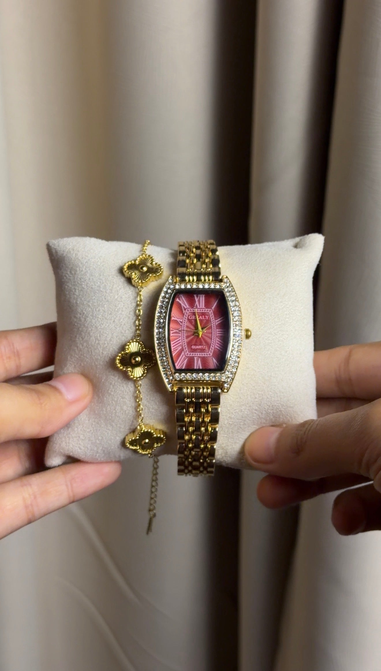 Grealy Maroon + Clover Bracelet (Free)+ Mystery Ring(Free)