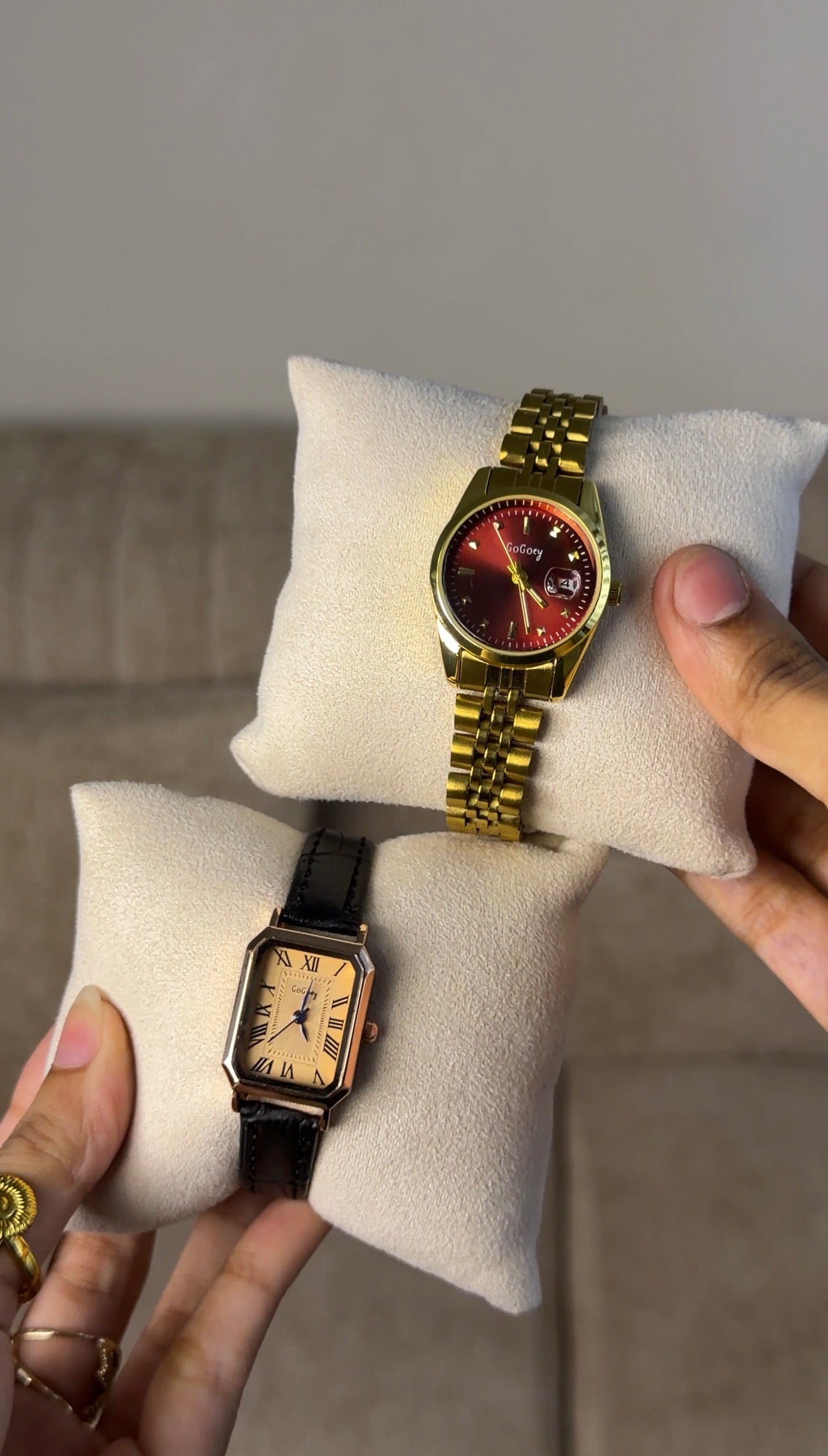 Gogey Queno Maroon + Clover Bracelet (Free)+ Mystery Ring(Free)