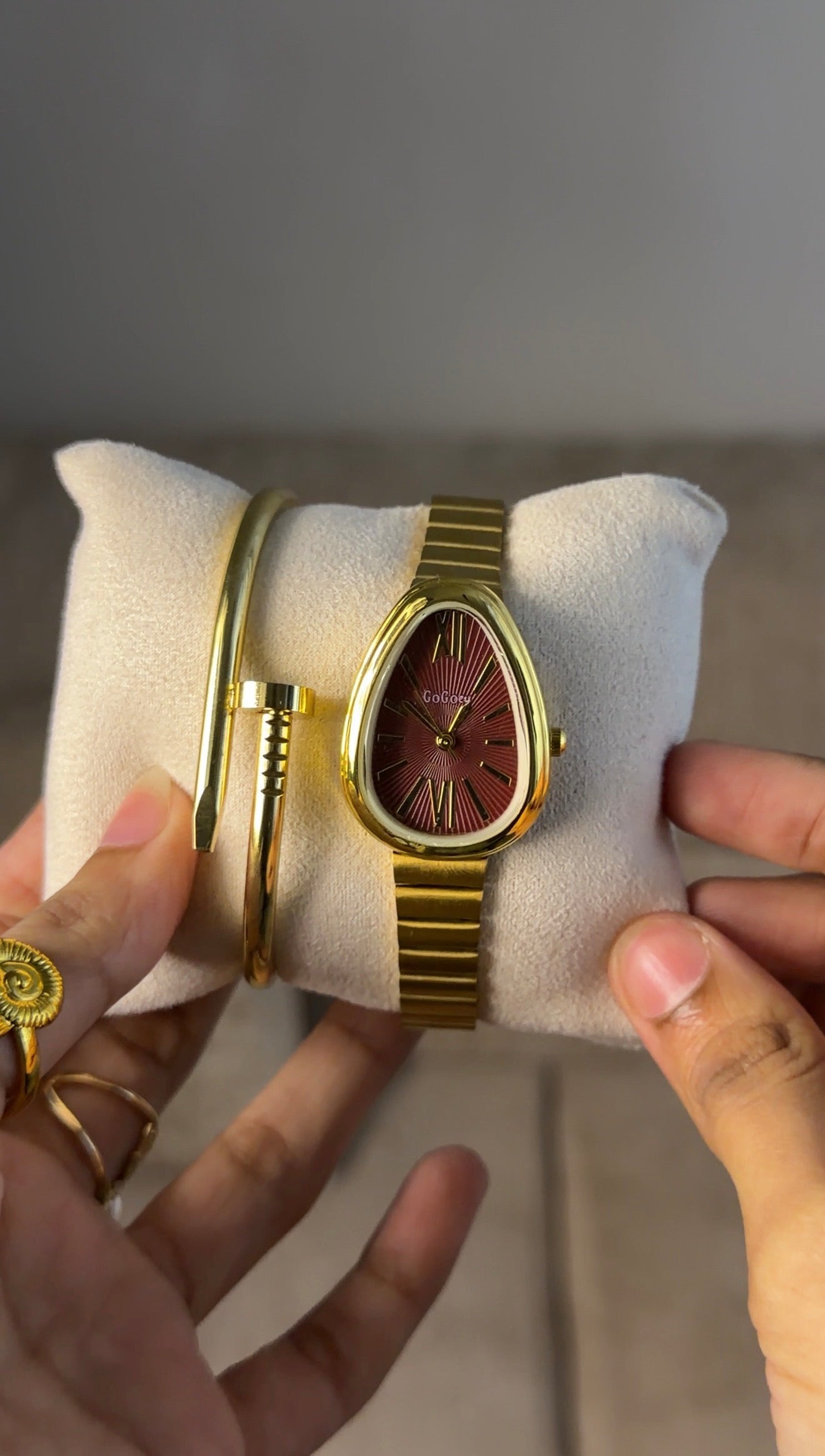Maroon snakehead + Clover Bracelet (Free)+ Mystery Ring (Free)