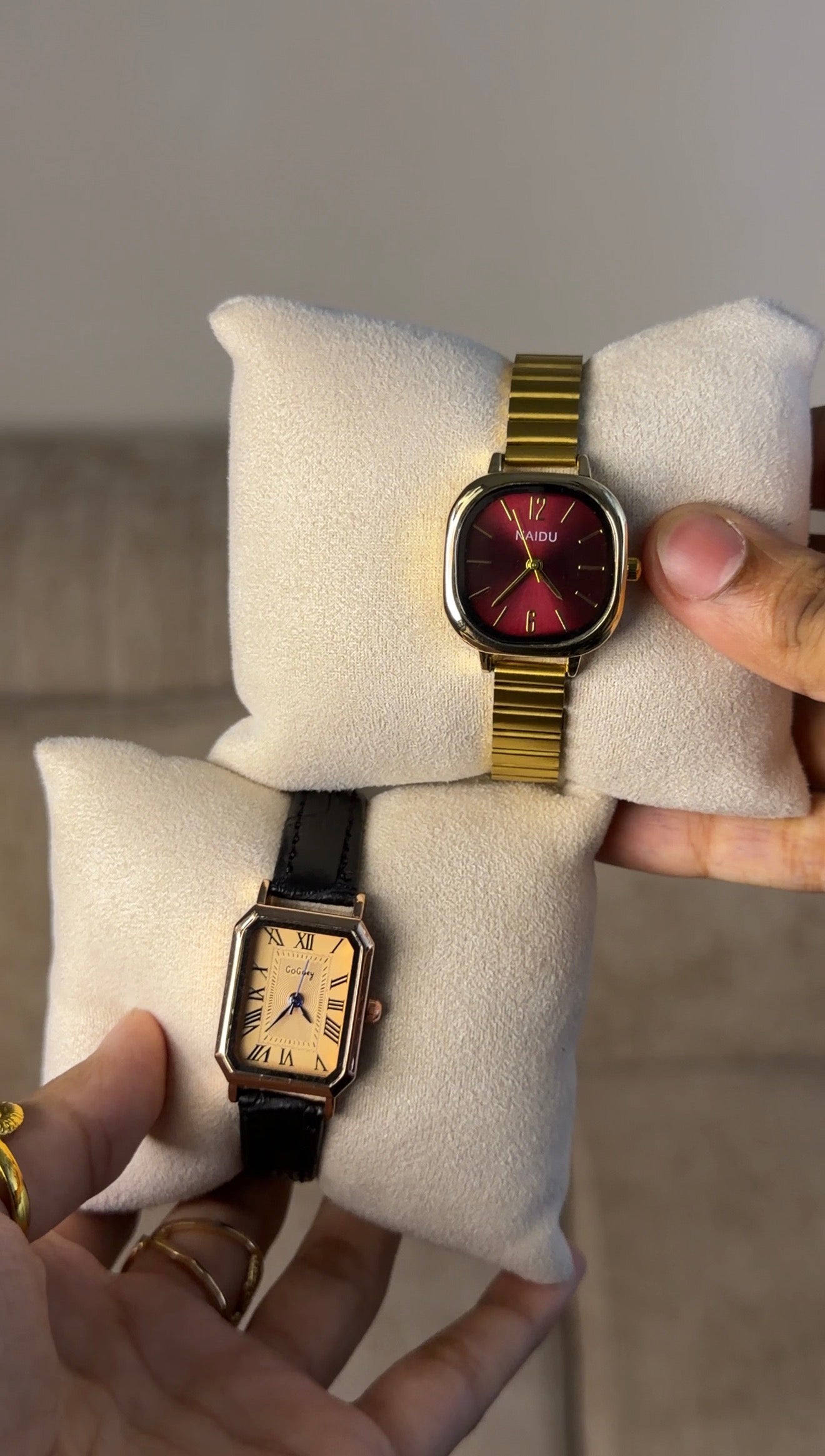 Naidu  red dial + Clover Bracelet (Free)+ Mystery Ring (Free)