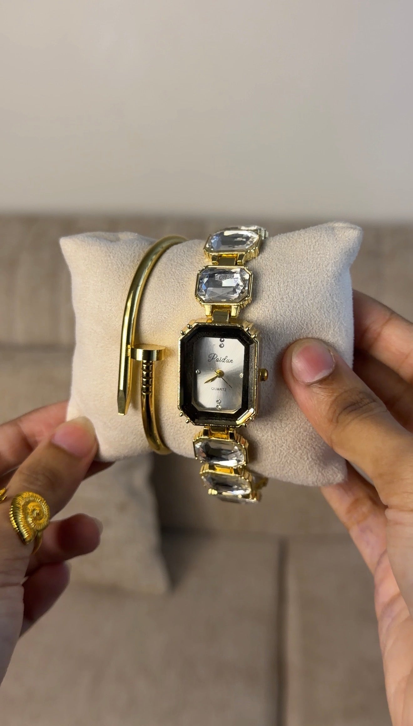 Emerald Cut + Clover Bracelet (Free)+ Mystery Ring(Free)