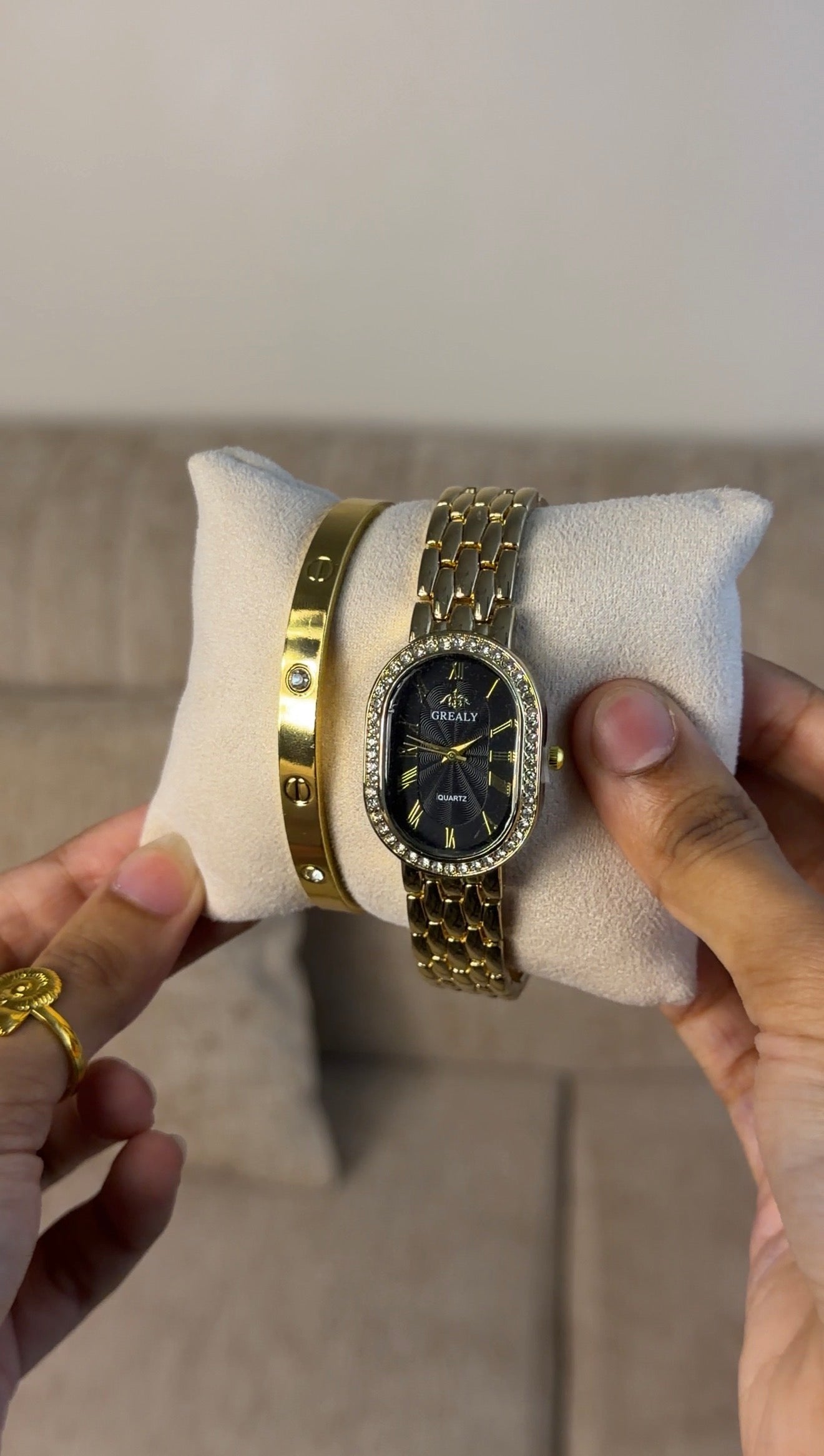 GREALY Black Golden + Clover Bracelet (Free)+ Mystery Ring(Free)