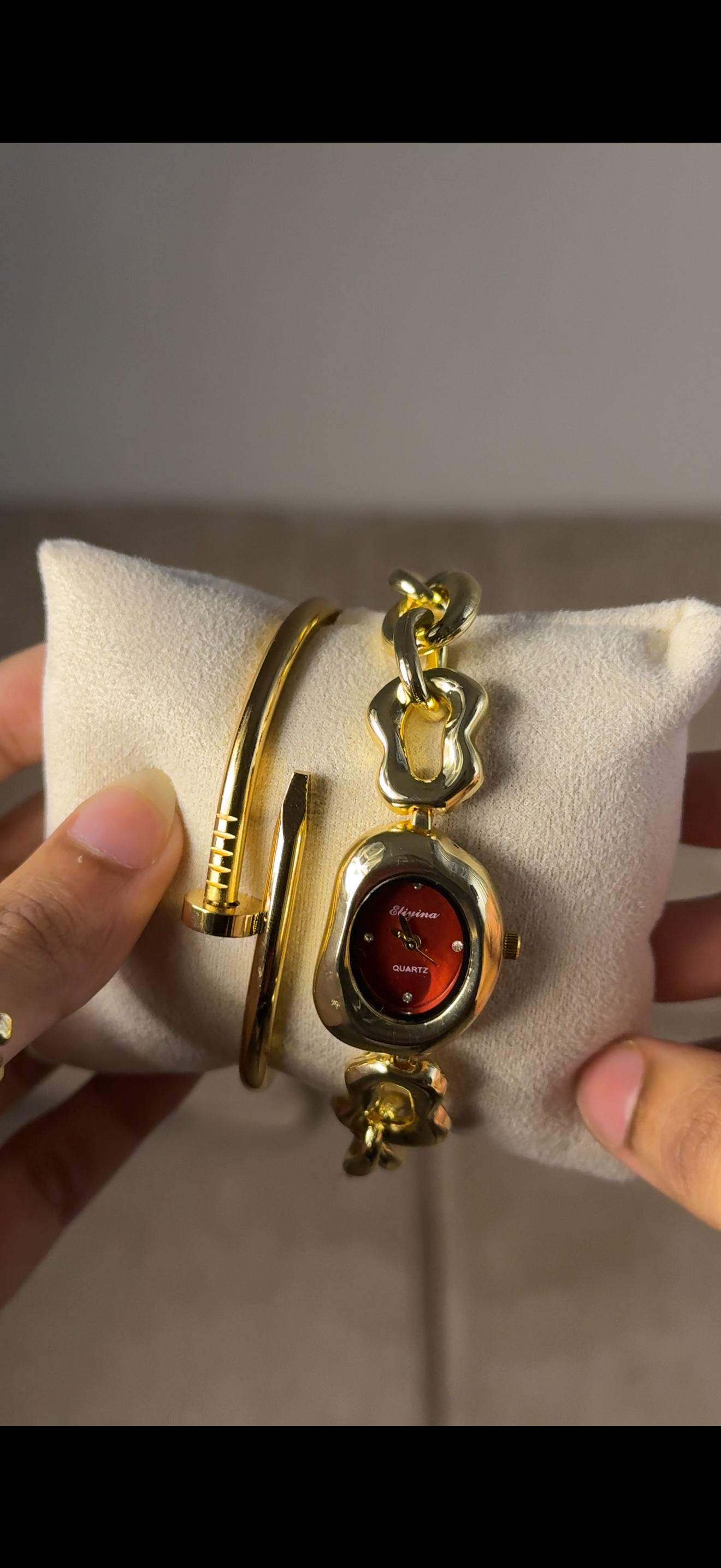 Eliyina Bean Maroon + Cartier Love Bracelet (Free)