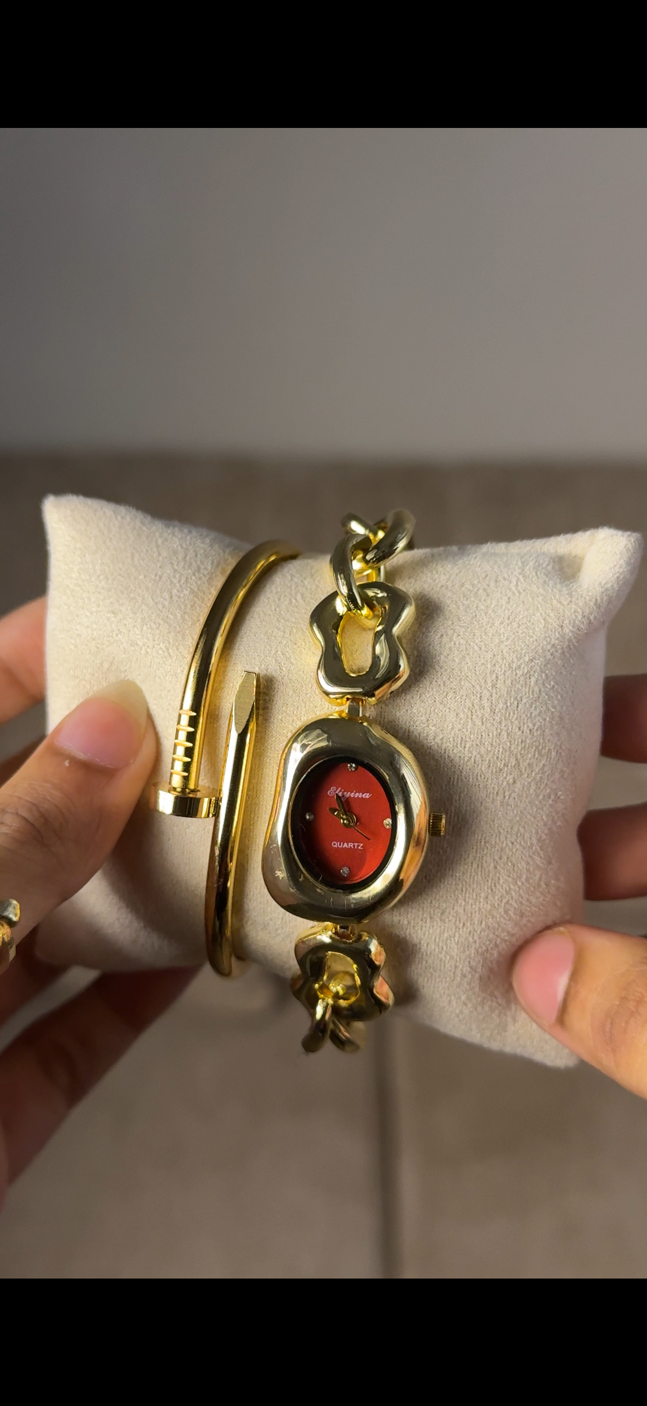 Eliyina Bean Maroon + Clover Bracelet (Free) + Mystery Ring (Free)