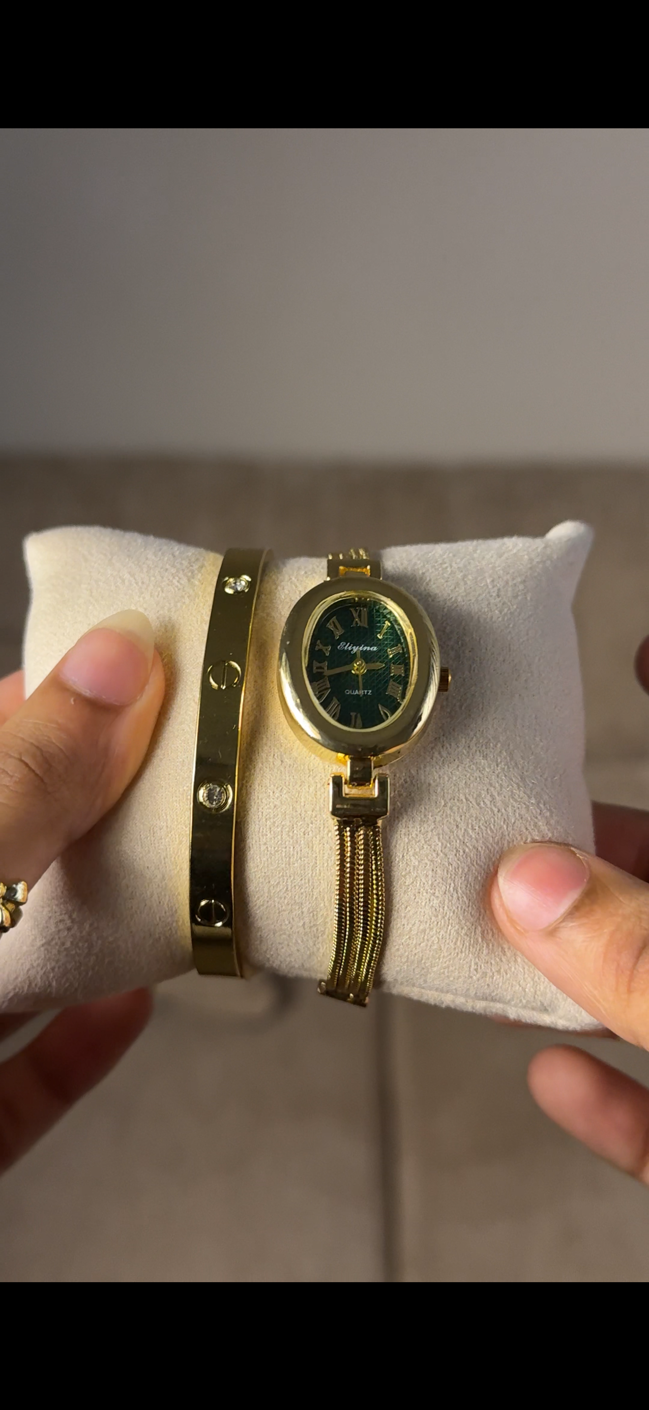 Eliyina Black Oval + Cartier Love Bracelet (Free)