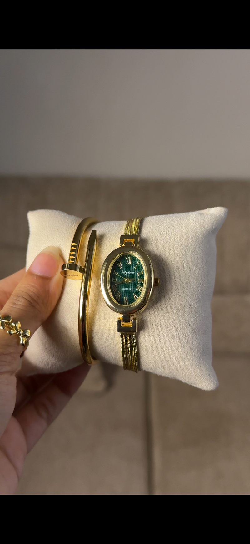 Eliyina Black Oval + Cartier Love Bracelet (Free)