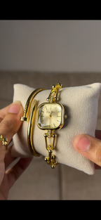 Eliyina Sqaure Full Dial Golden + Clover Bracelet (Free) + Mystery Ring (Free)